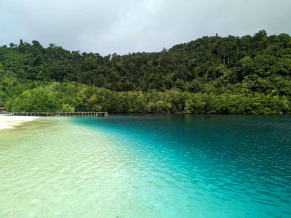 batanta view towards jetty